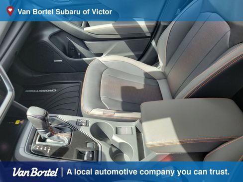 Certified 2025 Subaru Crosstrek 2.5i Limited image 19