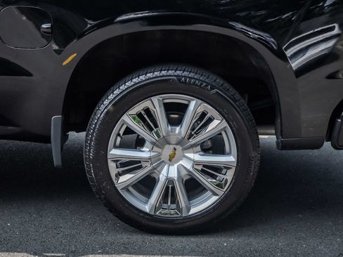Used 2025 Chevrolet Silverado 1500 High Country w/ High Country Premium Package AWD/4WD image 14