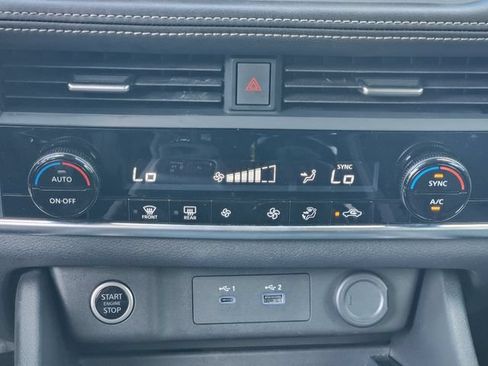 Used 2023 Nissan Rogue SV FWD image 20