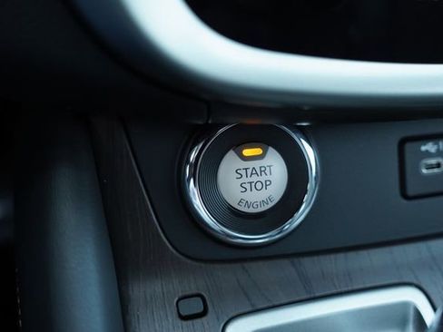 Used 2024 Nissan Murano Platinum w/ Cargo Package image 31