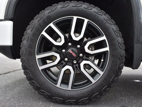 Used 2021 GMC Sierra 1500 AT4 image 14