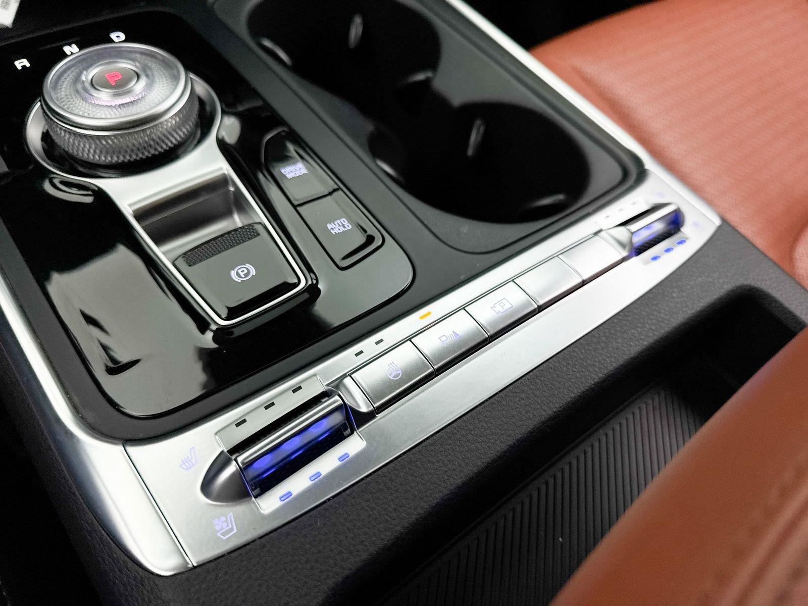 Used 2026 Kia Carnival SX Prestige FWD image 28