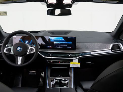 New 2026 BMW X5 xDrive50e w/ Executive Package AWD/4WD image 10