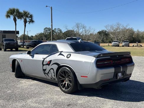 Used 2016 Dodge Challenger SRT Hellcat image 9