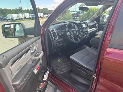 Used 2020 RAM 1500 Big Horn AWD/4WD image 5