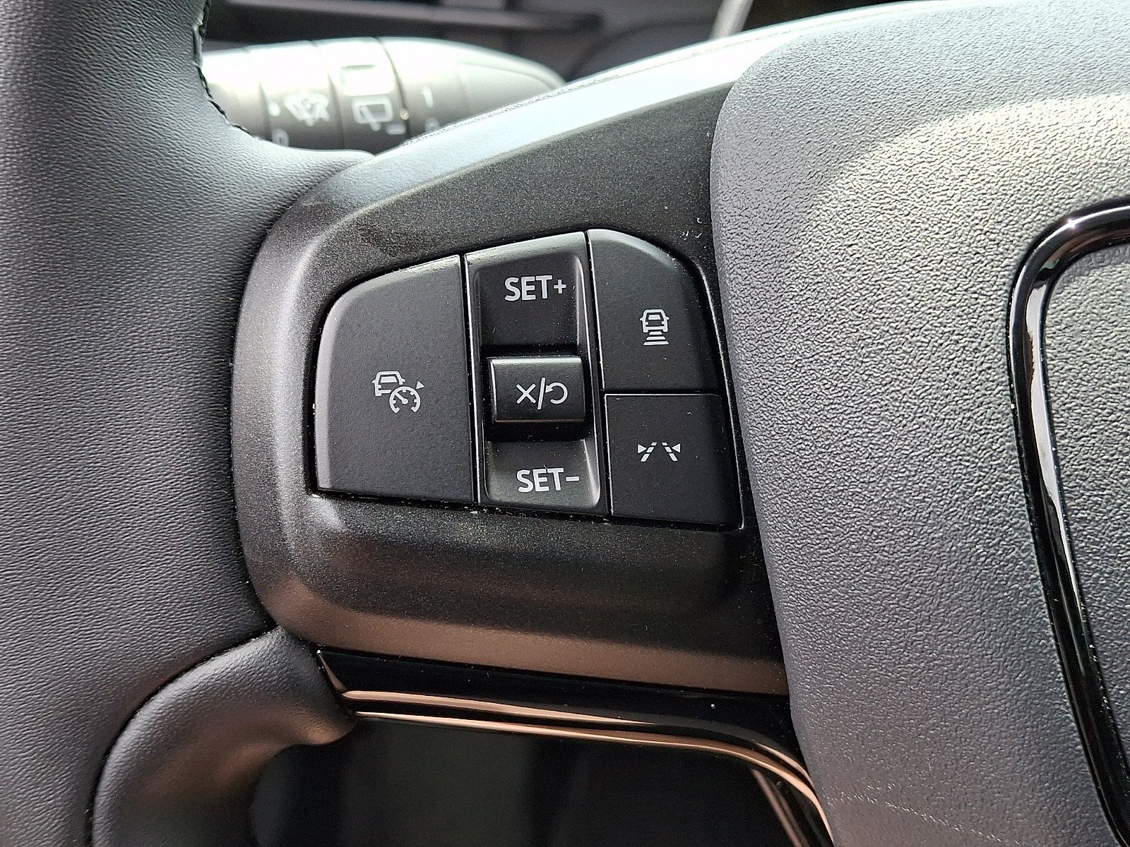 Certified 2025 Ford Mustang Mach-E Premium AWD/4WD image 28