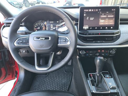 Used 2023 Jeep Compass Latitude w/ Convenience Group image 9