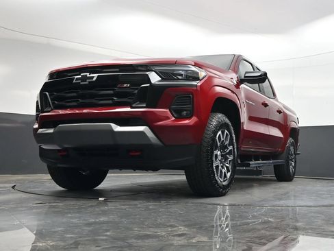 Used 2026 Chevrolet Colorado Z71 w/ Technology Package AWD/4WD image 28