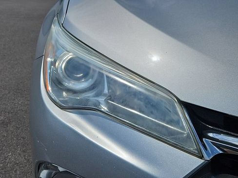 Used 2016 Toyota Camry XLE FWD image 9