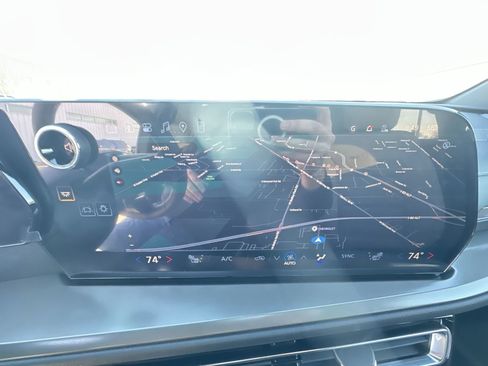 New 2026 Chevrolet Traverse LT AWD/4WD image 14