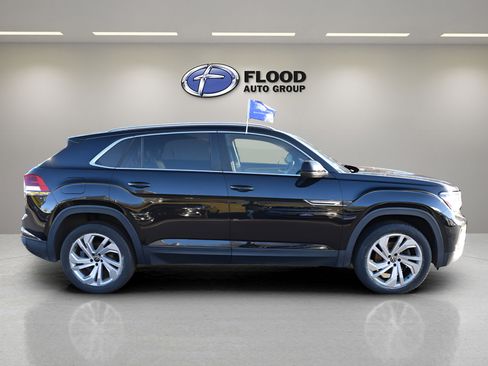 Used 2020 Volkswagen Atlas Cross Sport SEL image 3