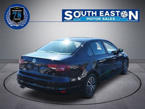 Used 2018 Volkswagen Jetta Wolfsburg Edition image 6