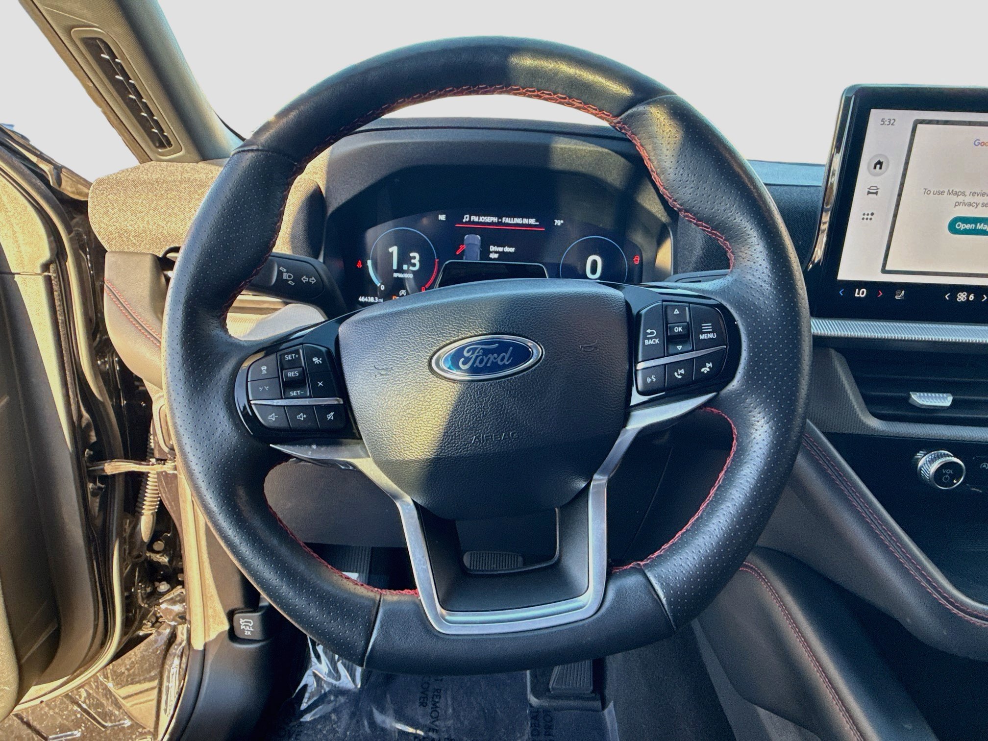 Used 2025 Ford Explorer ST-Line AWD/4WD image 18