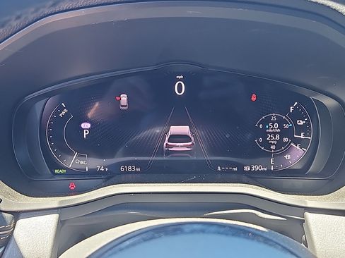 Certified 2025 MAZDA CX-70 Plug-In Hybrid w/ Premium Plus AWD/4WD image 23