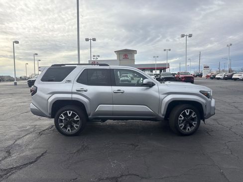 Used 2025 Toyota 4Runner TRD Sport image 9