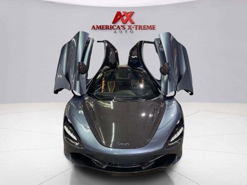 Used 2018 McLaren 720S RWD image 15