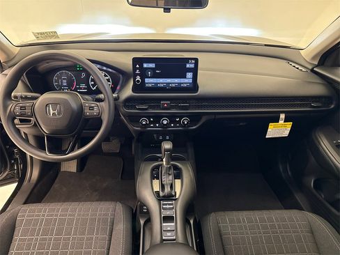 Certified 2026 Honda HR-V LX image 14