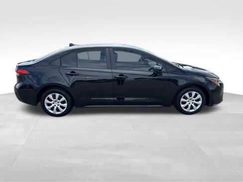 Used 2024 Toyota Corolla LE FWD image 6