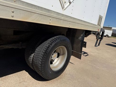 Used 2017 Chevrolet Express 3500 G3500 159 image 13