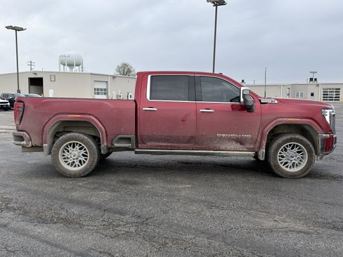 Used 2024 GMC Sierra 3500 Denali w/ Denali Reserve Package image 2
