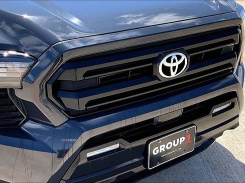 Certified 2026 Toyota Tacoma SR5 image 30