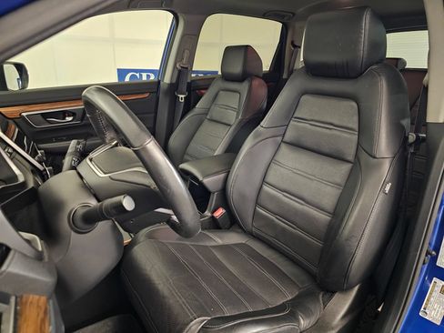 Used 2022 Honda CR-V Touring image 5