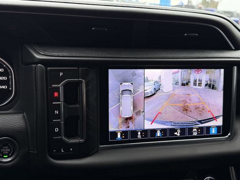 Used 2021 GMC Yukon Denali w/ LPO, Illumination Package image 34