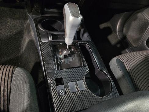 Used 2024 Toyota 4Runner TRD Off-Road image 32