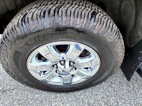 Used 2013 Ford F150 Lariat w/ Luxury Equipment Group image 24