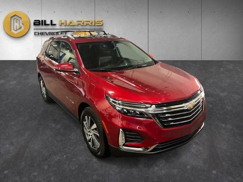 Used 2024 Chevrolet Equinox Premier FWD image 2