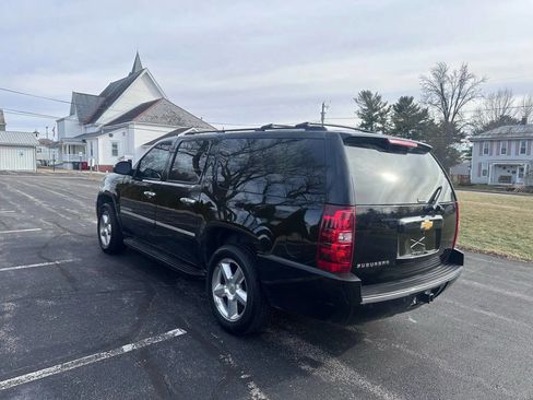 Used 2014 Chevrolet Suburban LTZ image 6