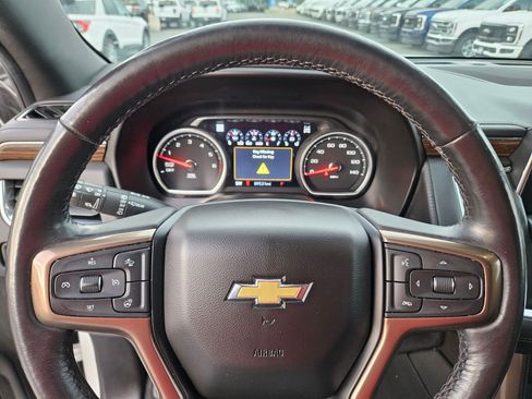 Used 2021 Chevrolet Suburban High Country AWD/4WD image 22