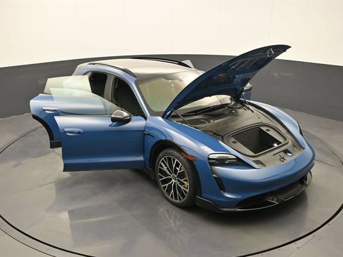 Certified 2022 Porsche Taycan Turbo S w/ Premium Package AWD/4WD image 30