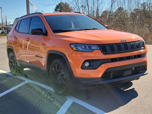 New 2026 Jeep Compass Latitude w/ Sun and Sound Group AWD/4WD image 1