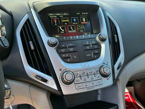 Used 2017 GMC Terrain SLE image 30