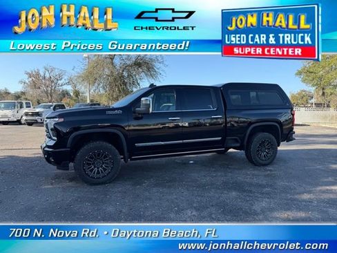 Used 2024 Chevrolet Silverado 2500 High Country w/ Technology Package image 3