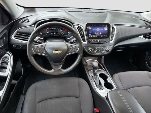 Used 2024 Chevrolet Malibu LT image 21