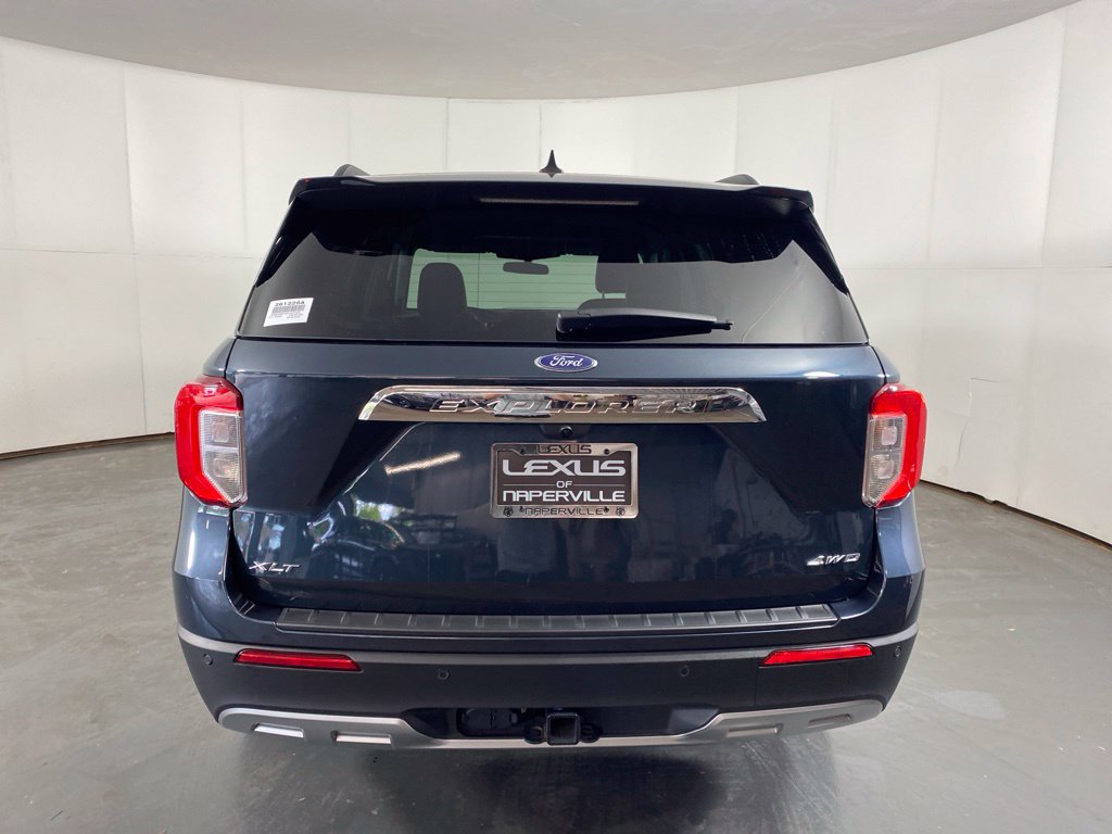 Used 2024 Ford Explorer XLT w/ Equipment Group 202A AWD/4WD image 8