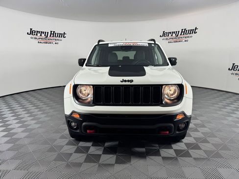 Used 2023 Jeep Renegade Trailhawk w/ Trailhawk Elite Group image 4