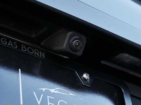 Used 2025 Rolls-Royce Cullinan image 14