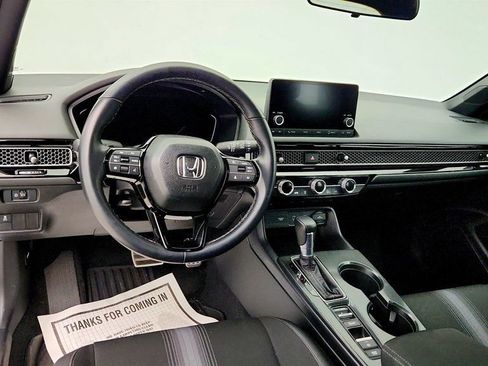 Used 2025 Honda Civic Sport image 12