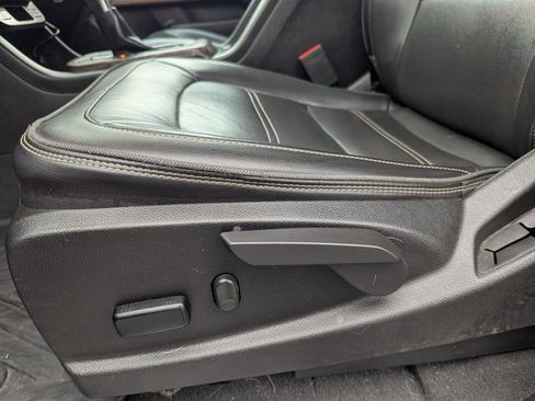 Used 2022 GMC Canyon Denali w/ Denali Black Edition Package image 24