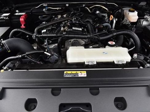Used 2025 Toyota Tacoma TRD Off-Road w/ TRD Off Road Upgrade Package AWD/4WD image 26