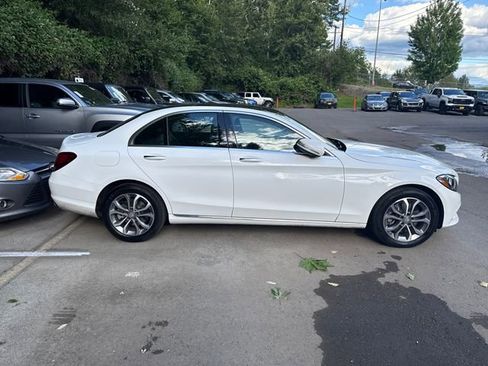 Used 2015 Mercedes-Benz C 300 4MATIC Sedan image 8