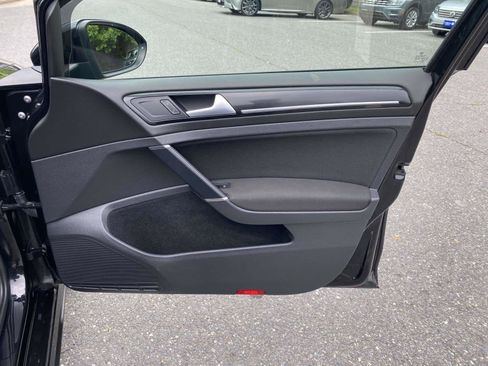 Used 2017 Volkswagen GTI S FWD image 27