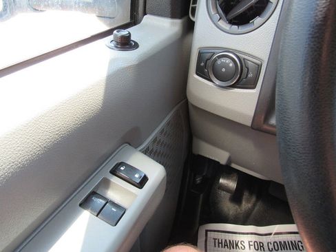 Used 2022 Ford E-450 and Econoline 450 Super Duty w/ Power Windows & Locks Group RWD image 33