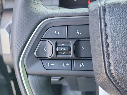 Used 2025 Toyota 4Runner SR5 image 26