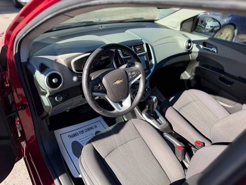 Used 2019 Chevrolet Sonic LT w/ Convenience Package image 27