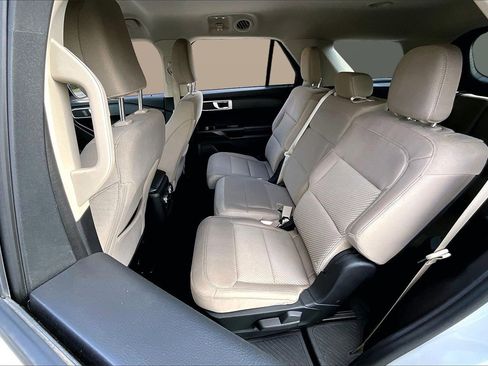 Used 2021 Ford Explorer 4WD w/ Class III Trailer Tow Package image 21