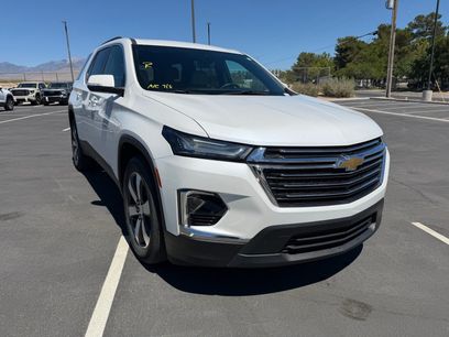 Used 2022 Chevrolet Traverse LT w/ LT Premium Package